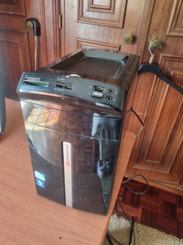 Desktop Packard Bell Imedia S1800