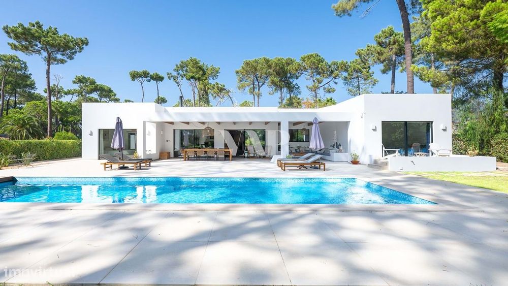 Moradia Térrea Contemporânea 4 Quartos com Piscina, Vilamoura