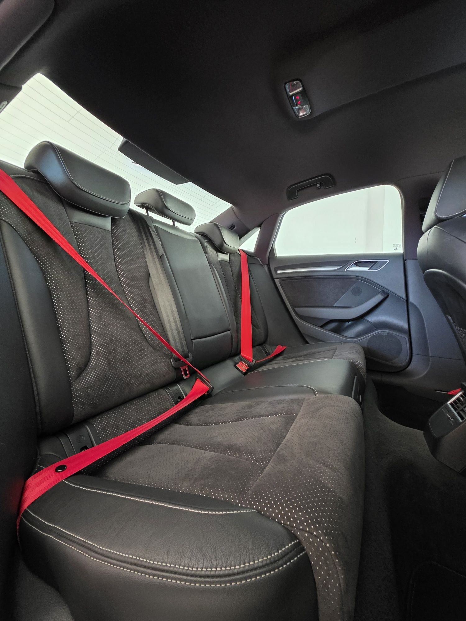 Audi A3 limousine SLine LooK RS3