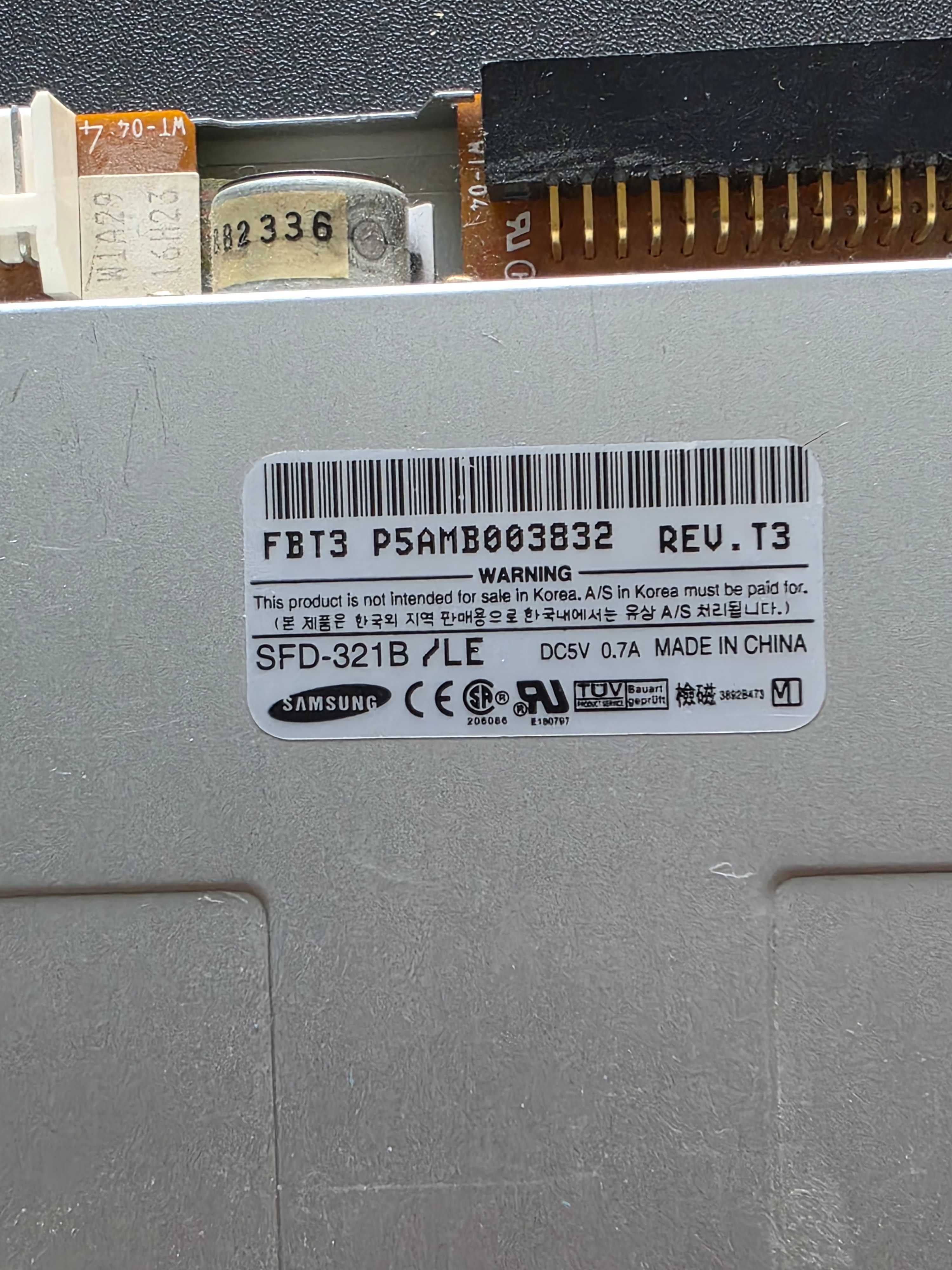Samsung stacja dyskietek 3,5" SFD-321B