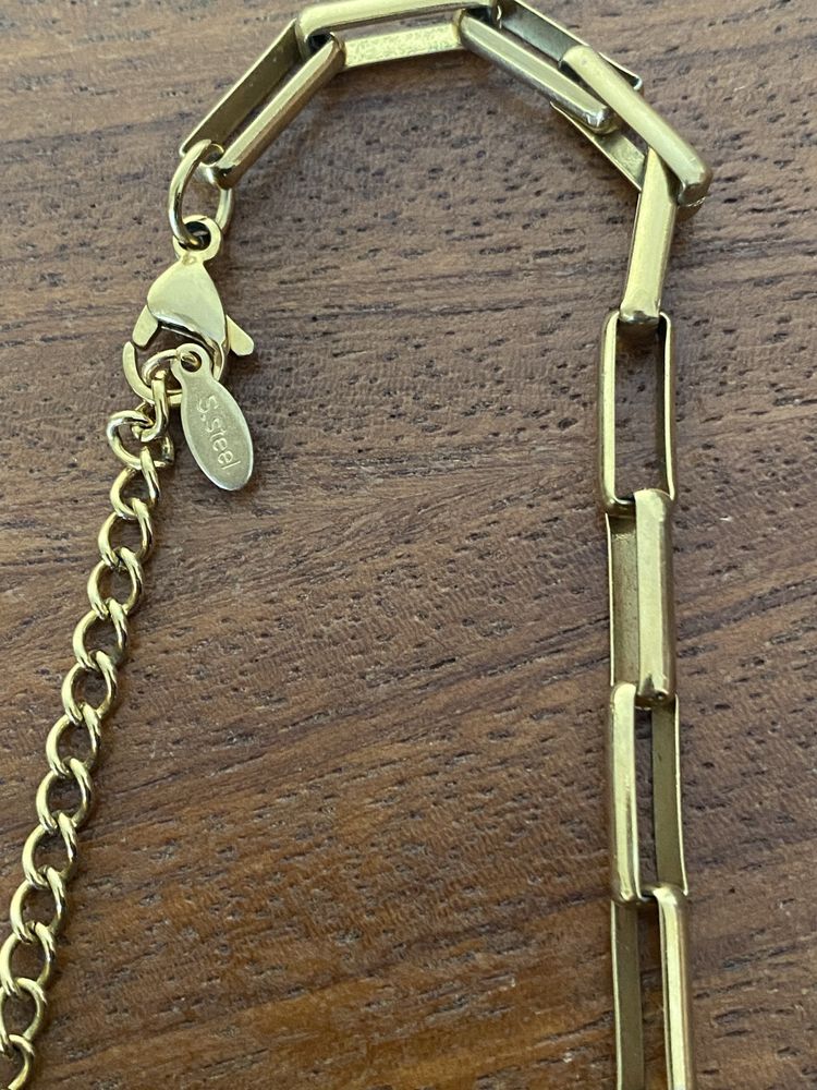 Conjunto de colares e brincos