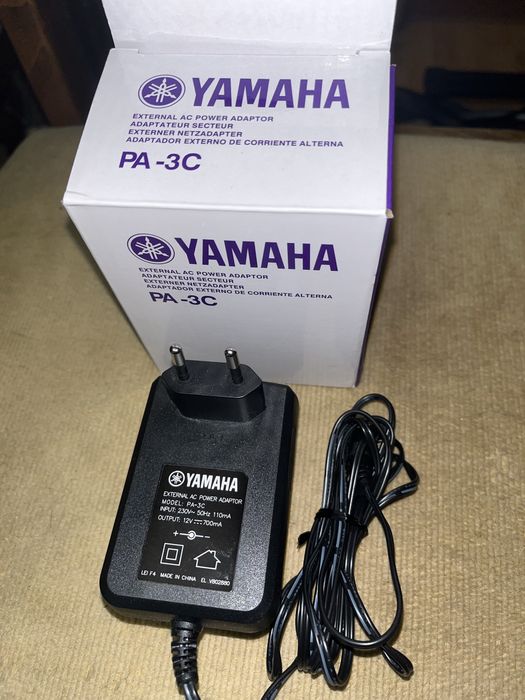 БЛОКИ живлення «Yamaha»та інші різні для синтезаторів