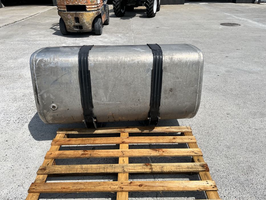Zbiornik Paliwa Bak Aluminiowy Mega 130x67x55 Renault Volvo Mercedes