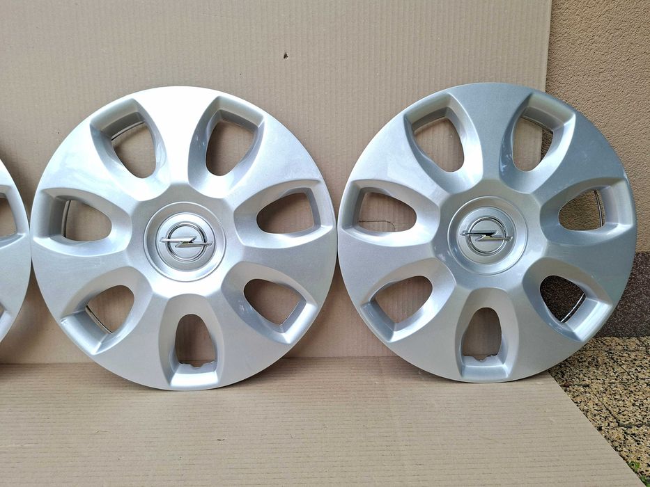 opel corsa d  kołpaki 15''