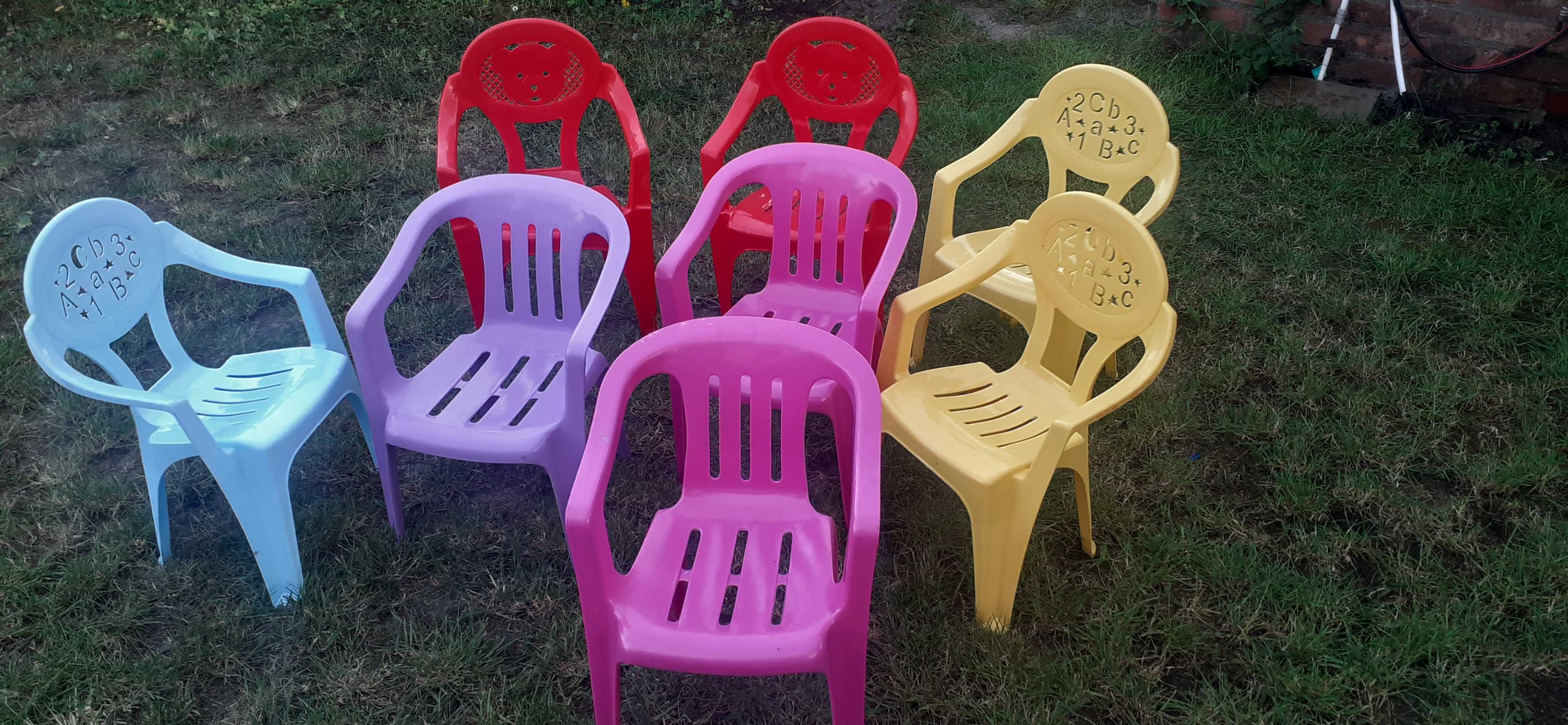 Krzesełka plastikowe dziecięce