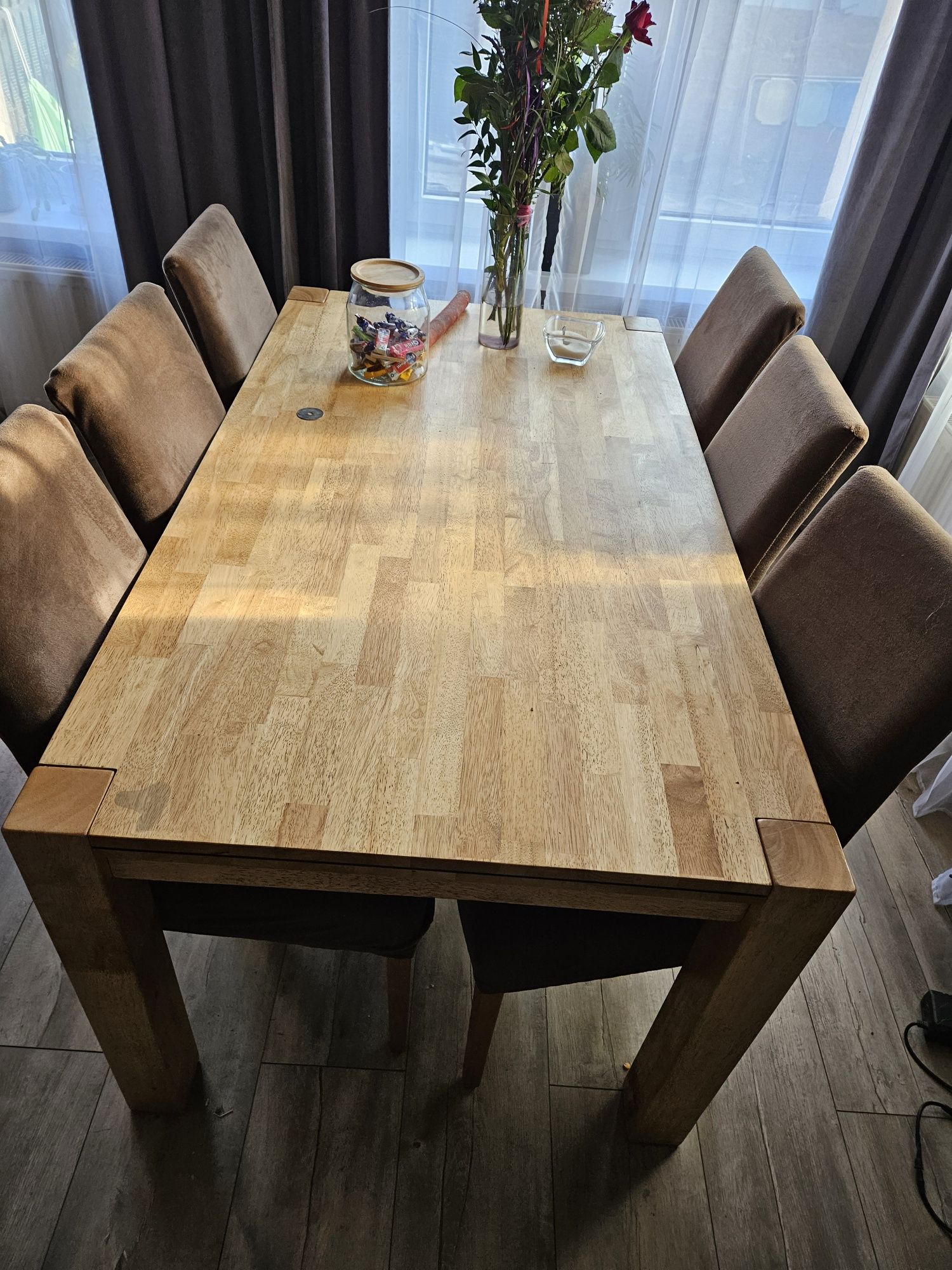 Stół duży domowy