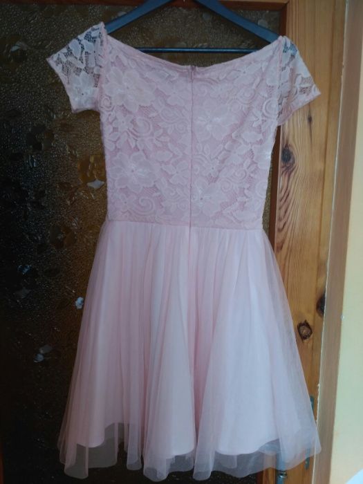 Koronkowa sukienka S