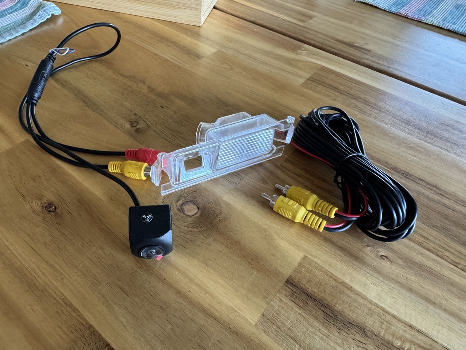 Kamera cofania hyundai kia i30 ceed od 2012 podstawka