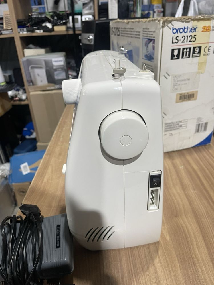 Швейна машинка Brother LS 2125