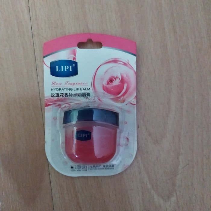 Balsam, wazelina do ust,