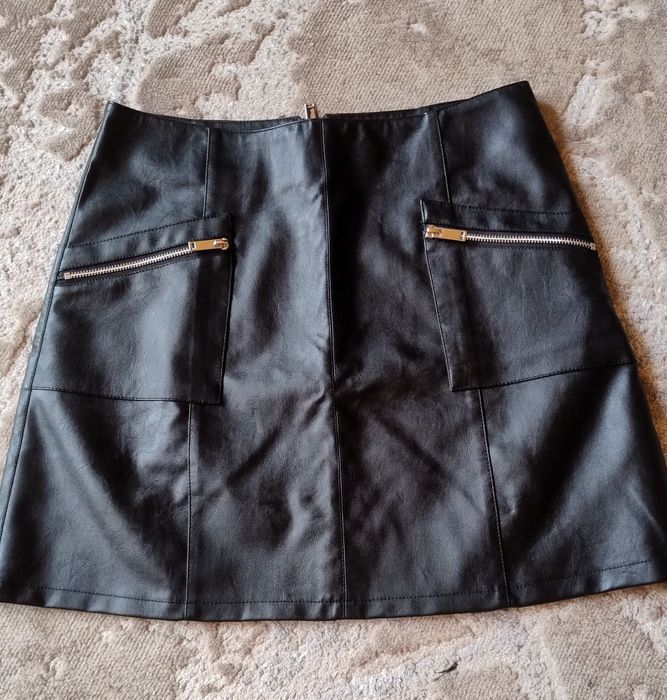 Spódnica ze skóry ekologicznej