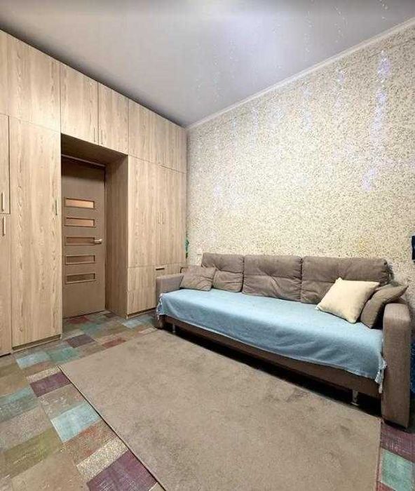 Продам гостинку м. Масельского