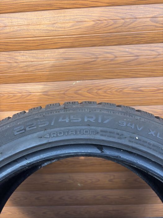 225/45/17 Nokian 2 opony zimowe 2020r