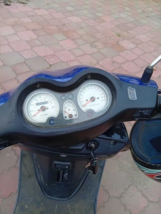скутер 150 кубів, малий пробіг 3000 км з документами