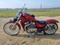 Motocykl Suzuki vs 800