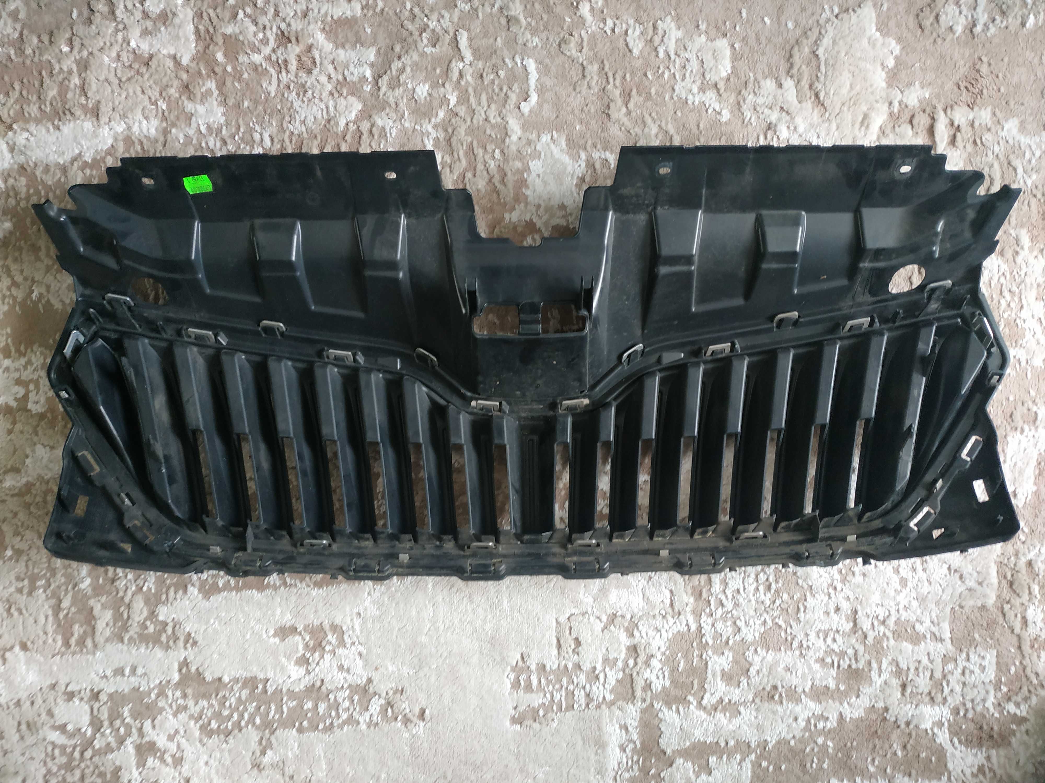 Решітка (решетка) радіатора Skoda Fabia III FL Octavia A5/A5 VRS