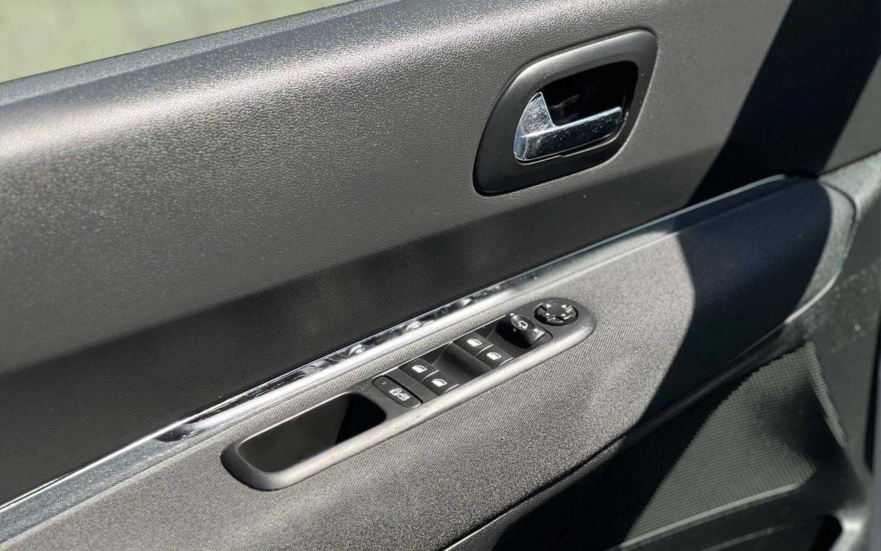 Peugeot 5008 2014