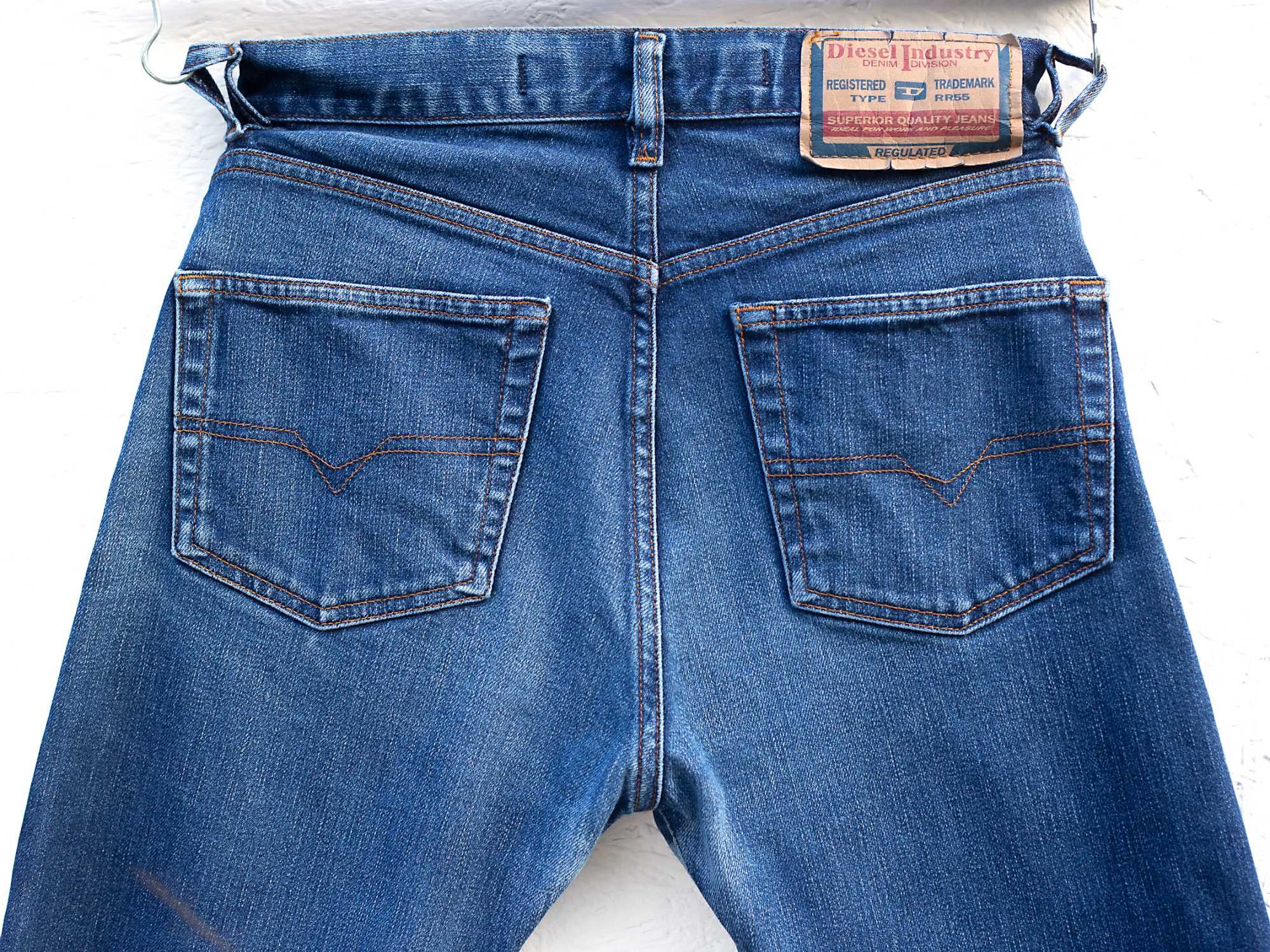 Diesel roz 31 włoskie spodnie jeansy proste nogawki dopasowany krój