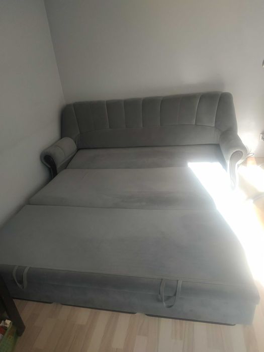 Rezerwacja do soboty. Sofa Kanapa z pojemnikiem na pościel 180/190