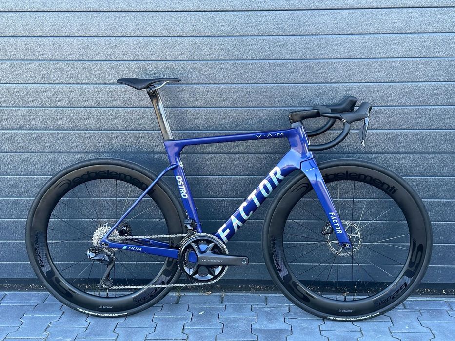 Rower szosowy Factor Ostro VAM 54 Chameleon
