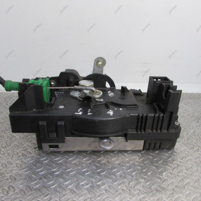 Замок задні двері Рено Трафик 3 Опель Віваро