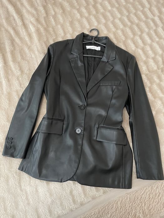 Піджак жакет з еко шкіри bershka