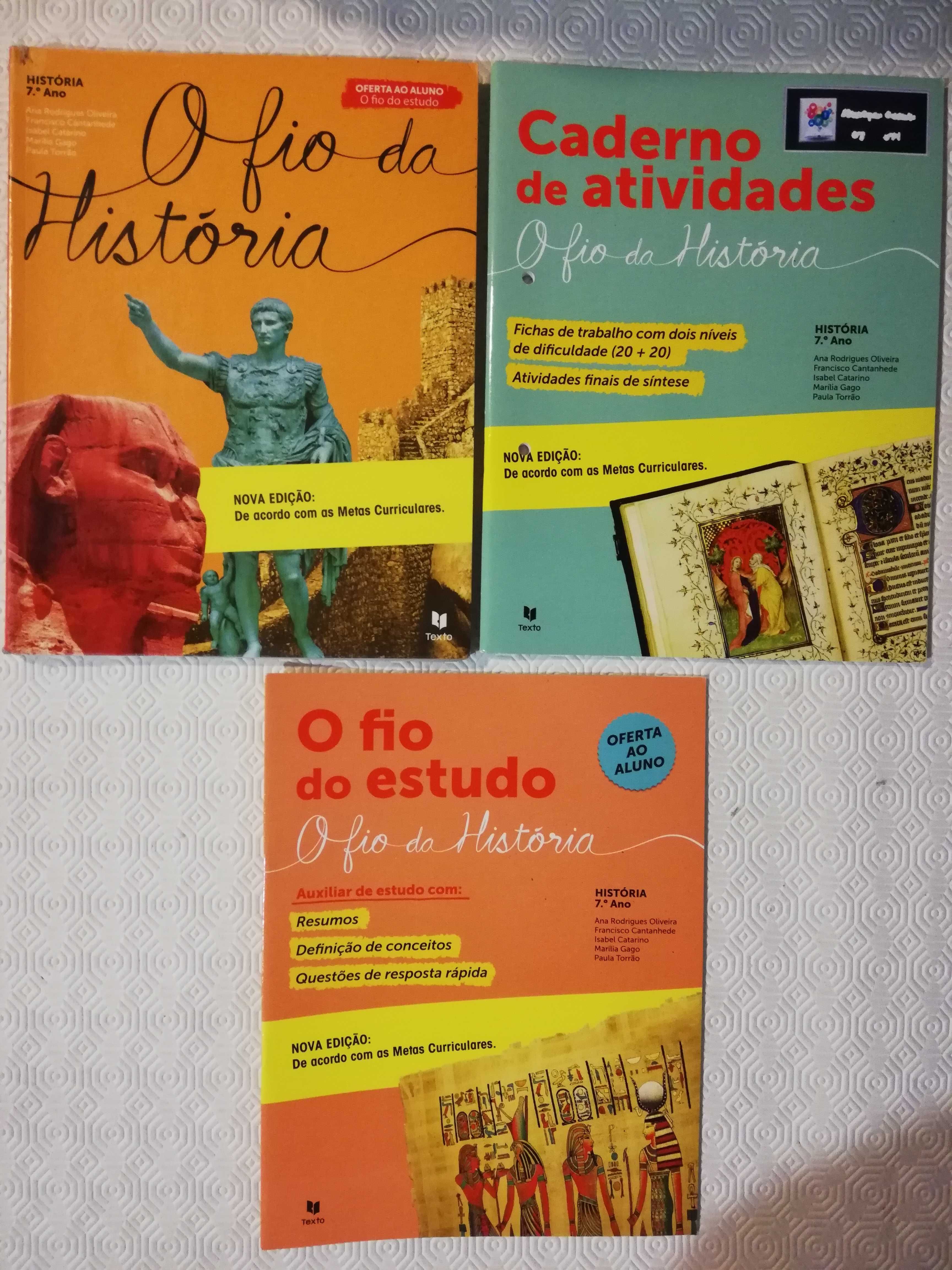 Livros escolares 7° ano