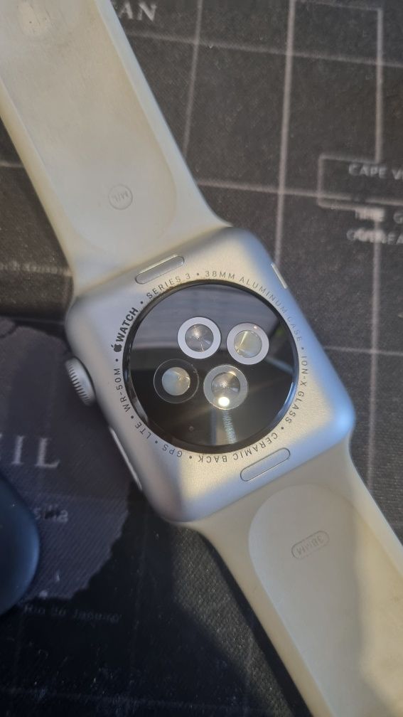 Zestaw Apple Watch 6/3 - uszkodzone
