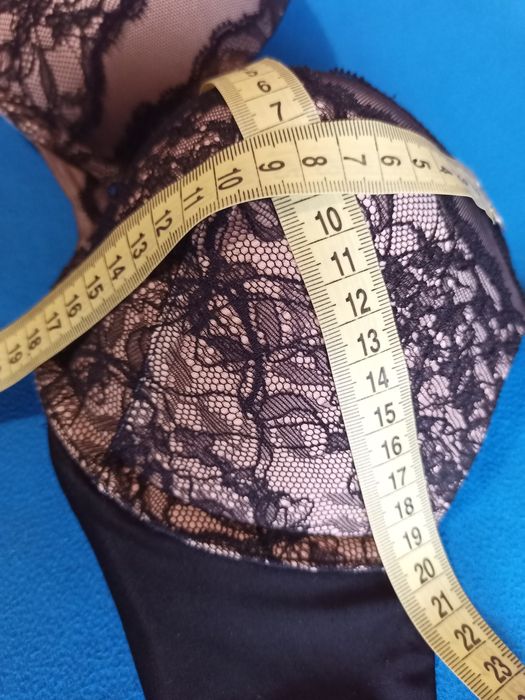 Бюстгальтер красивий, великий пушап. Victoria secret 36/b