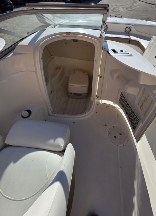 Продам катер 2013 Southwind 212SD