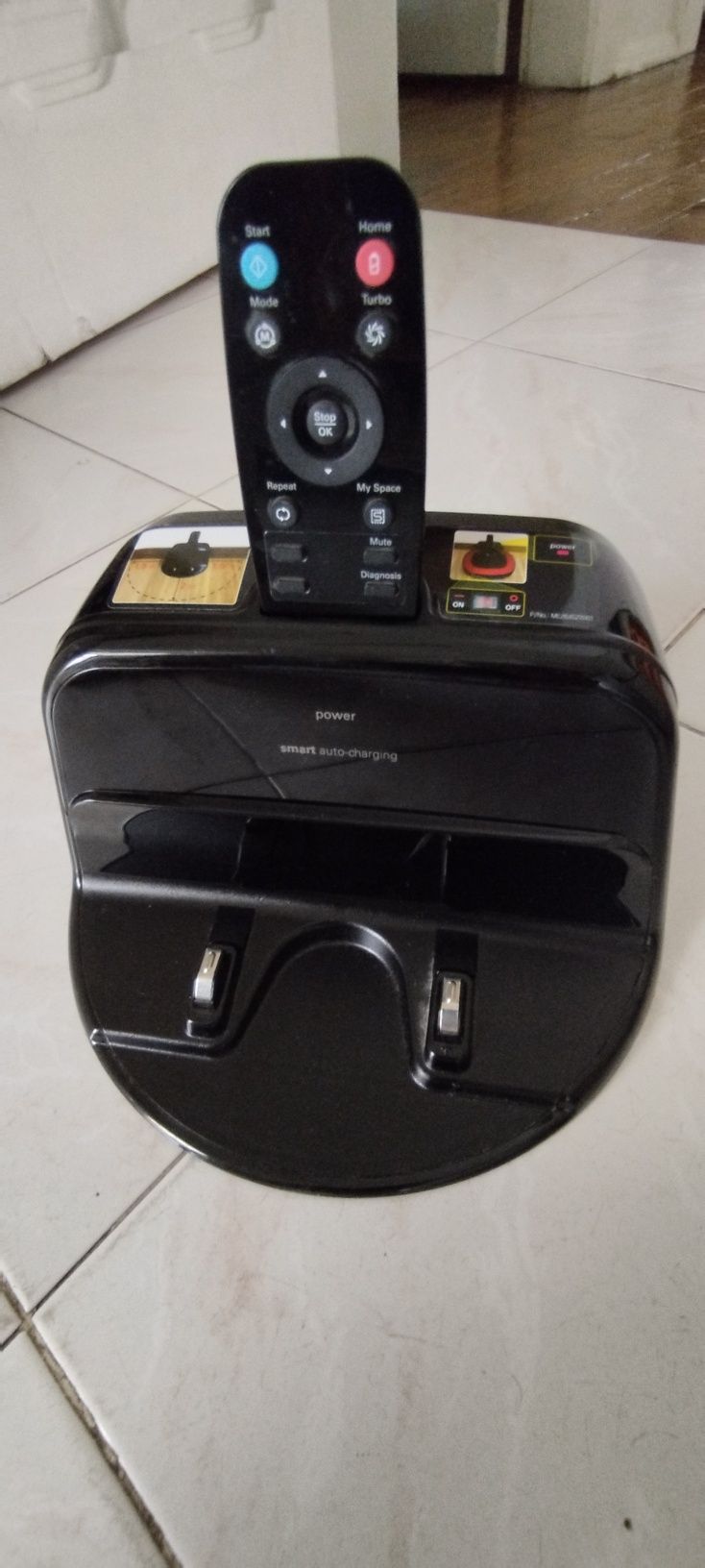 LG VR621 - Aspirador Robô Hombot Turbo