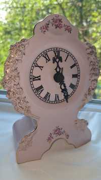 Часы каминные розовый фарфор Чехословакия времен СССР