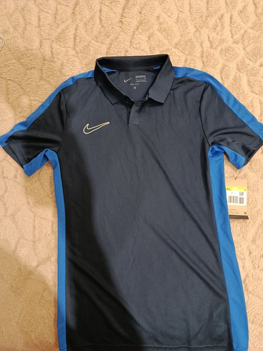 Футболка нова фірми найк