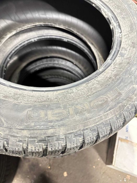 Б/у 235/65 R17 Nokian Hakkapeliitta 5  6 мм  CC12-07