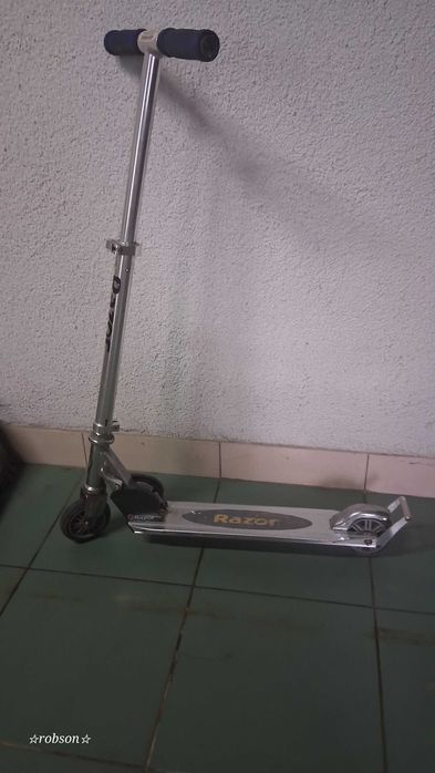 Hulajnoga RAZOR.