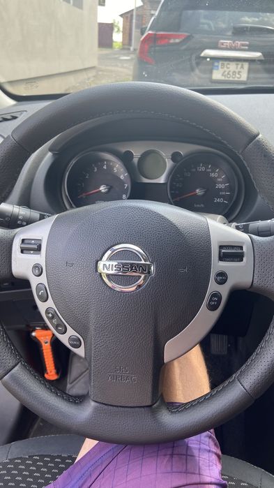 Продам Nissan qashqai 2008 року 1.6 бензин