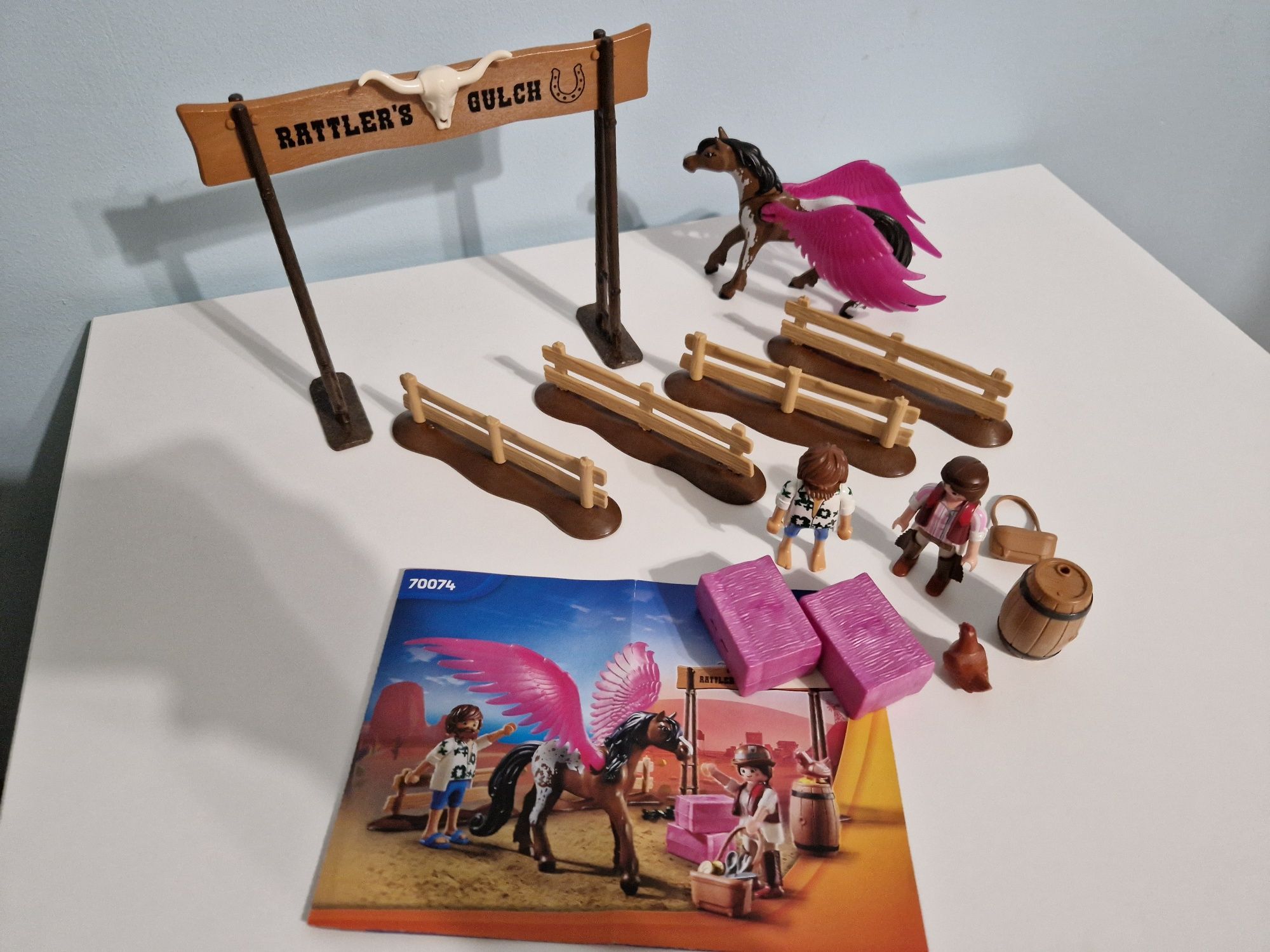 Klocki Playmobil 70074. Del i Skrzydlaty Koń.