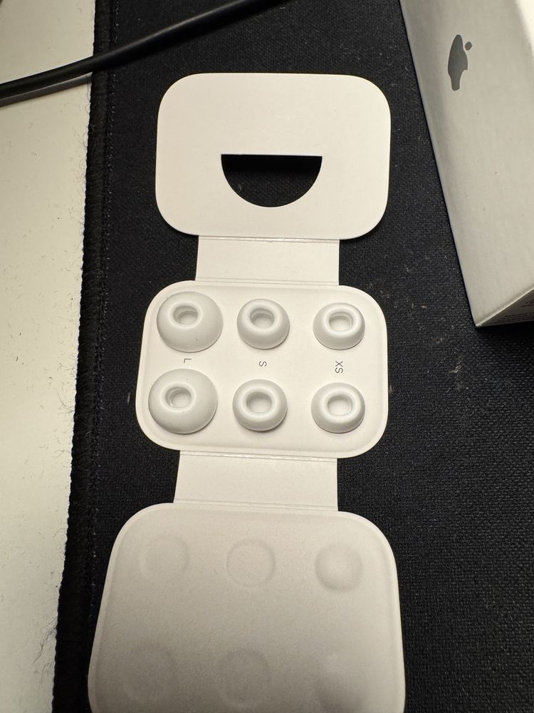 AirPods Pro 2ª Geração – Como novos com fatura