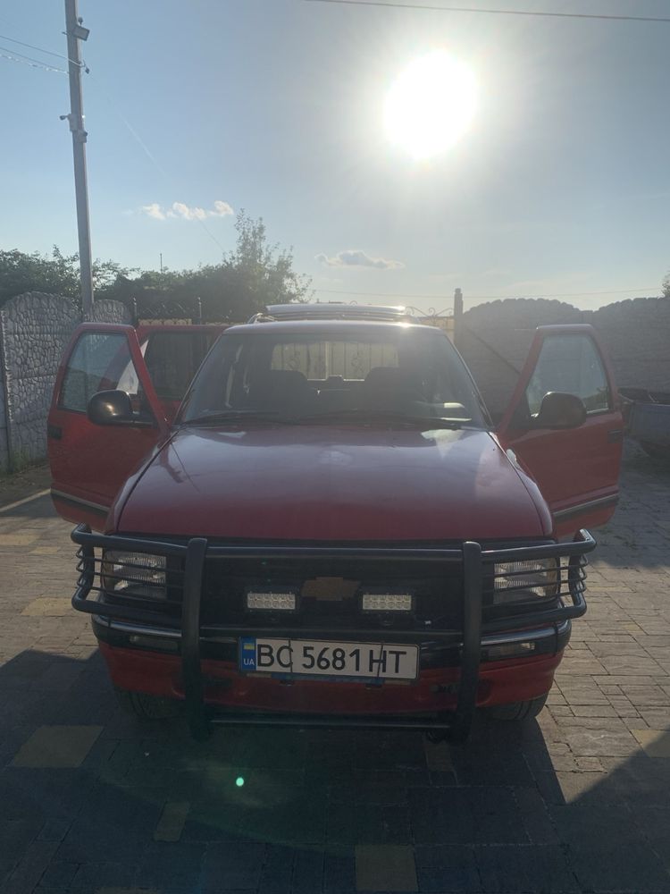 Легендарний американський танк Chevrolet Blazer 4.3 повний привід