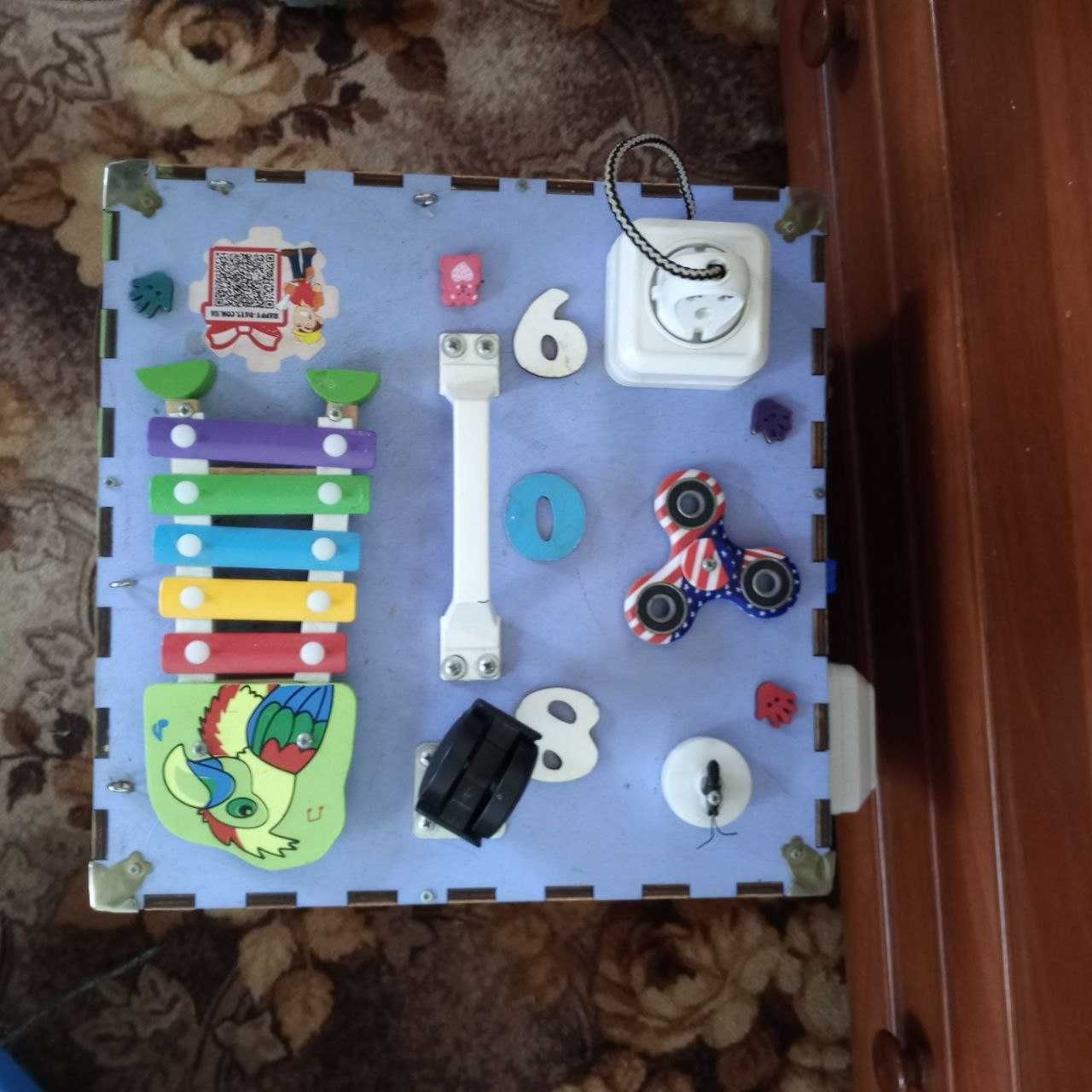 Бизикуб 30*30*30  Дитячий куб.
