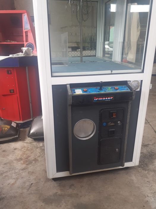 Máquina Diversão Grua Peluches Brinquedos Crane Expendedora