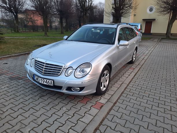 Mercedes E 220 CDI, lift, Elegance W211