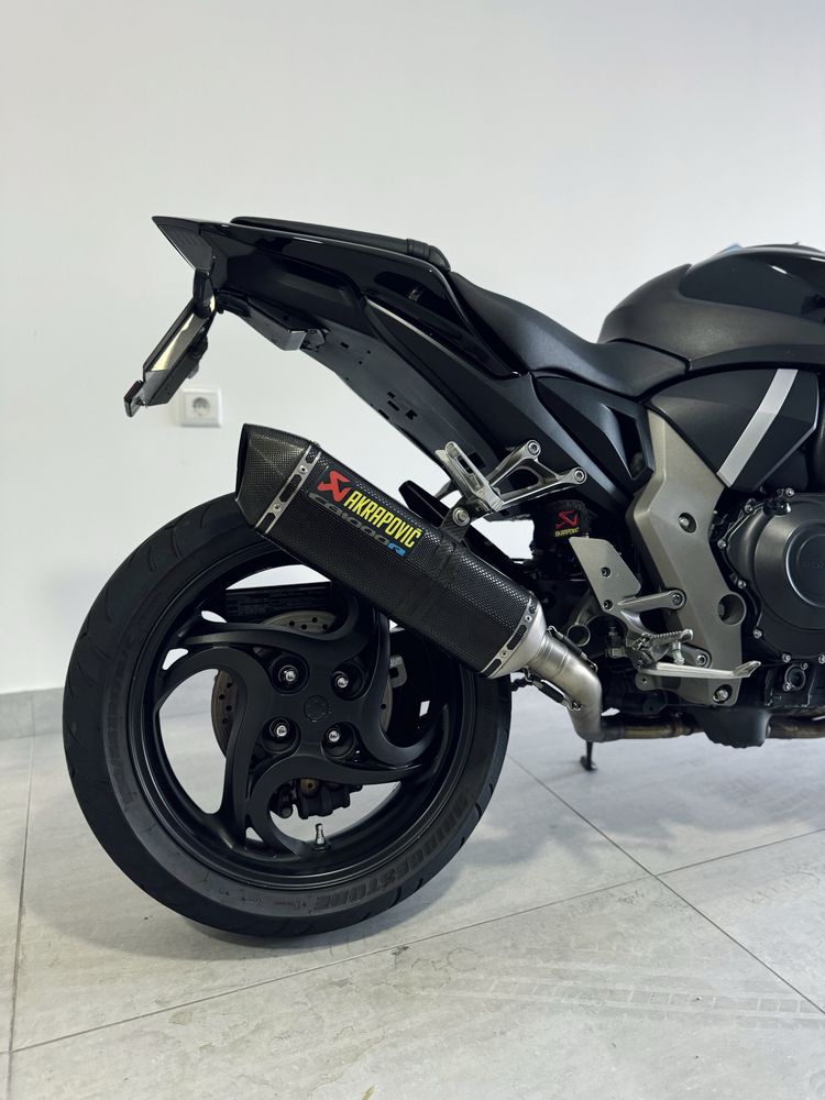 Honda cb1000r 2009 | 36000km | akrapovic + Muitos extras | Excelente
