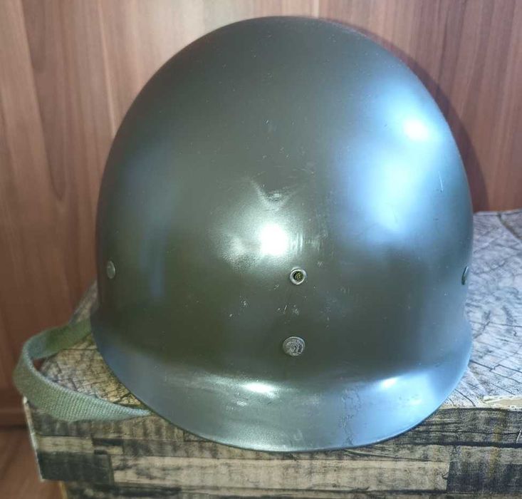 Hełm wojsk amerykańskich M1 oryginalny z siatką i wkładem