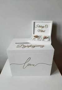 Białe pudełko na koperty obrączki złoty napis ślub