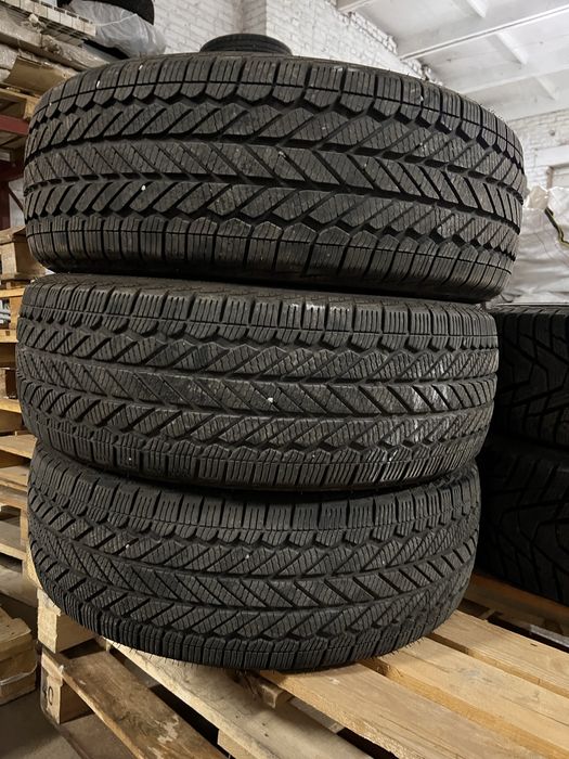 Продам шини 235/60r18