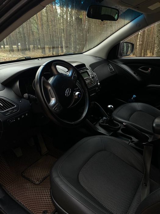 Продам Hyundai IX35 1.7 дизель 2011 р.