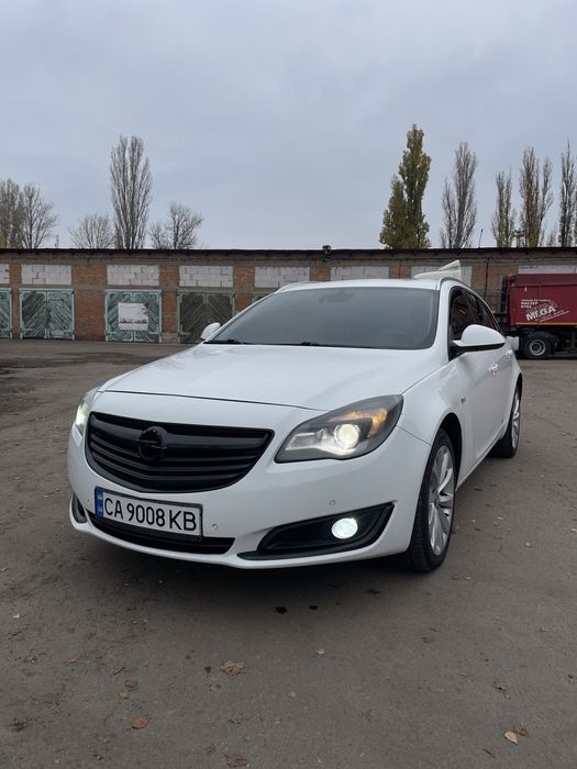 Opel Insignia Sports Tourer 1.6TDI АВТОМАТ