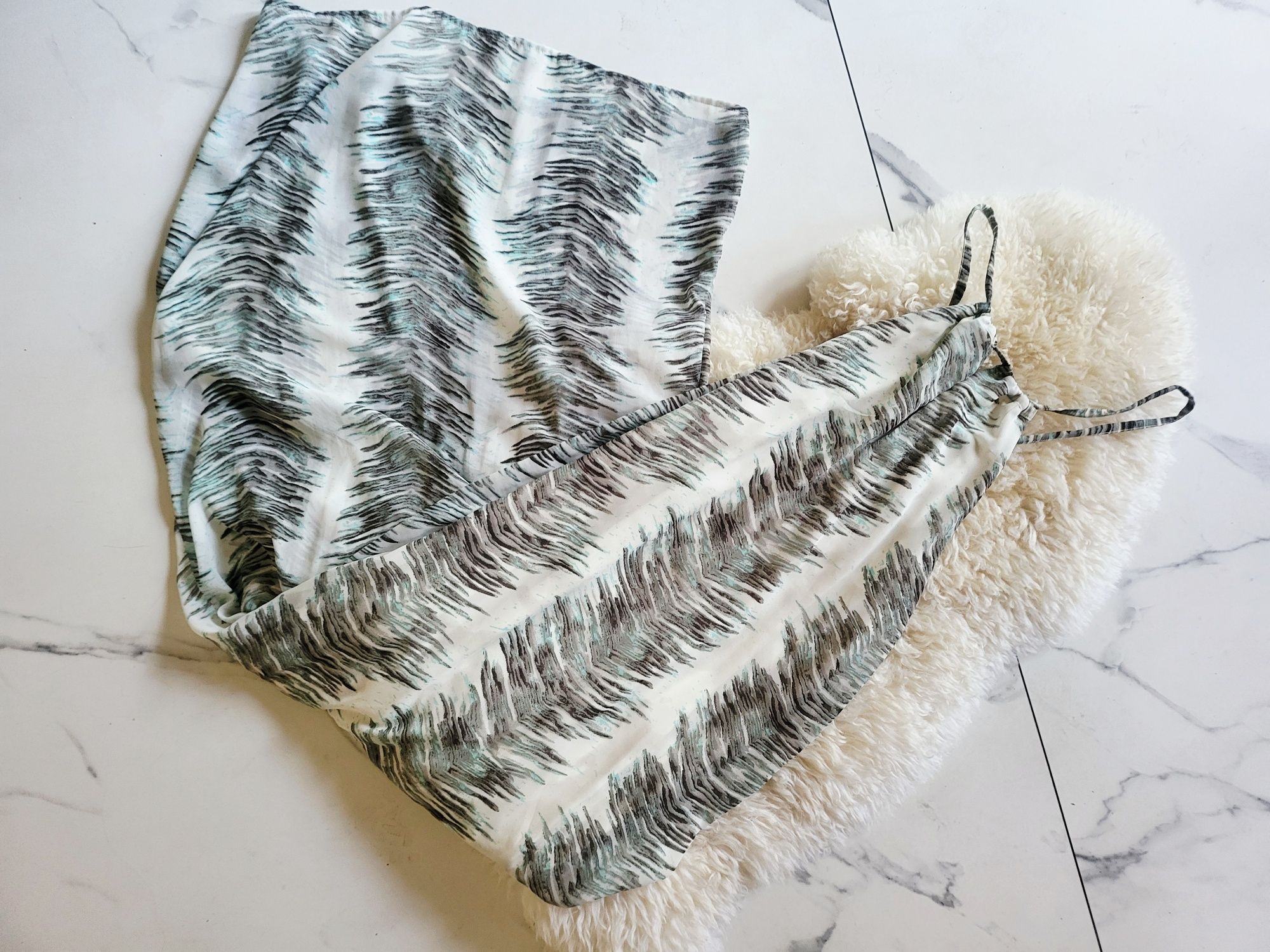Vila Clothes XS Maxi Dluga Sukienka Mgielka Zwiewna Viral