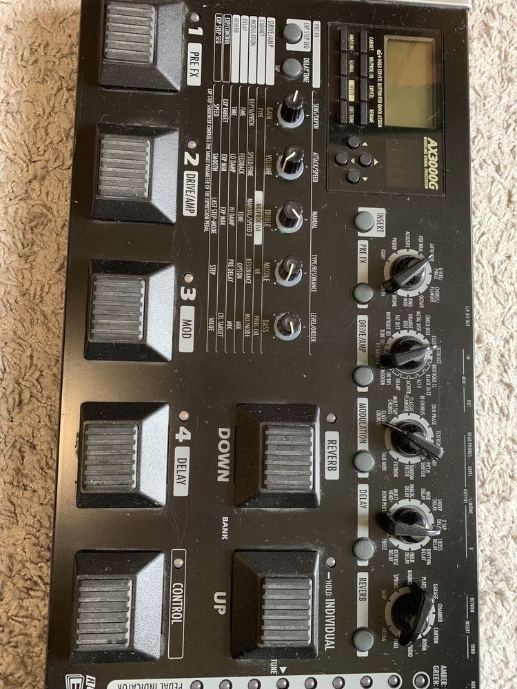 Multiefekt gitarowy KORG AX3000G